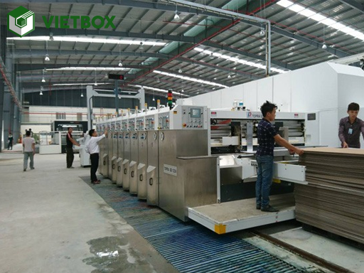 Xưởng sản xuất thùng carton theo yêu cầu