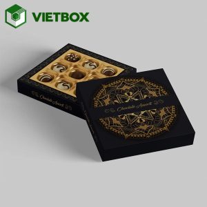 In hộp chocolate theo yêu cầu với đa dạng chất liệu, kiểu dáng, kích thước và kỹ thuật gia công phù hợp với từng dòng sản phẩm