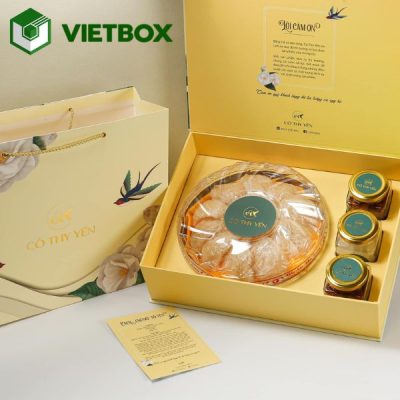 Quy trình in hộp yến sào cao cấp từ tiếp nhận yêu cầu, thiết kế, duyệt mẫu đến in, bế, gấp, dán và kiểm tra thành phẩm