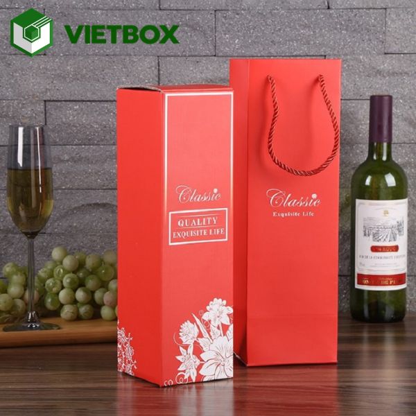 in-tui-giay-dung-ruou-co-quai-chac-chan-thiet-ke-sang-trong (4) Các yếu tố cần xác định khi đặt in túi giấy đựng rượu theo yêu cầu gồm kích thước, số lượng, chất liệu, thiết kế, quai và thời gian nhận hàng